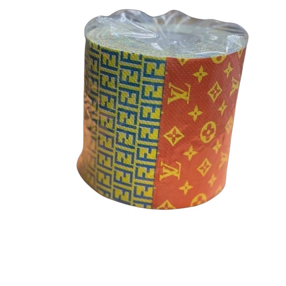 Chinatown Market Designer Toilet Paper COMPLEXCON Exclusive SS 2020 - Picture 3 of 3